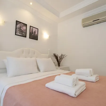 Bloom Selimiye Hotel *